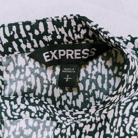 Express Animal Print Keyhole Blouse Top Women's Size Small Black and White - Picture 5 of 5